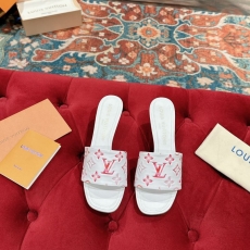 Louis Vuitton Slippers